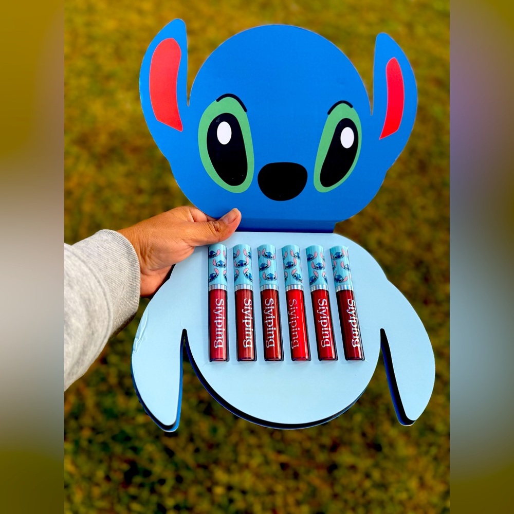 Stich lipsticks